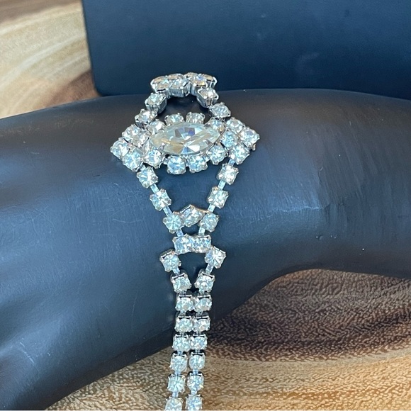 Vintage 1950’s Old Hollywood Clear Prong Set Rhinestone Line Bracelet W/ Marquis - Picture 3 of 10